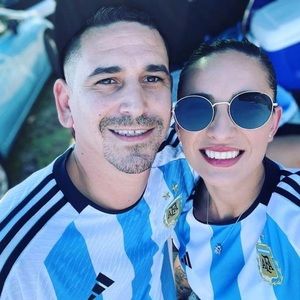 Meet your Posher, Emanuel